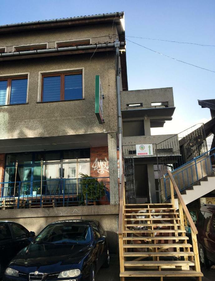 Hostel Pod Topolami Zielona Gora  Ngoại thất bức ảnh